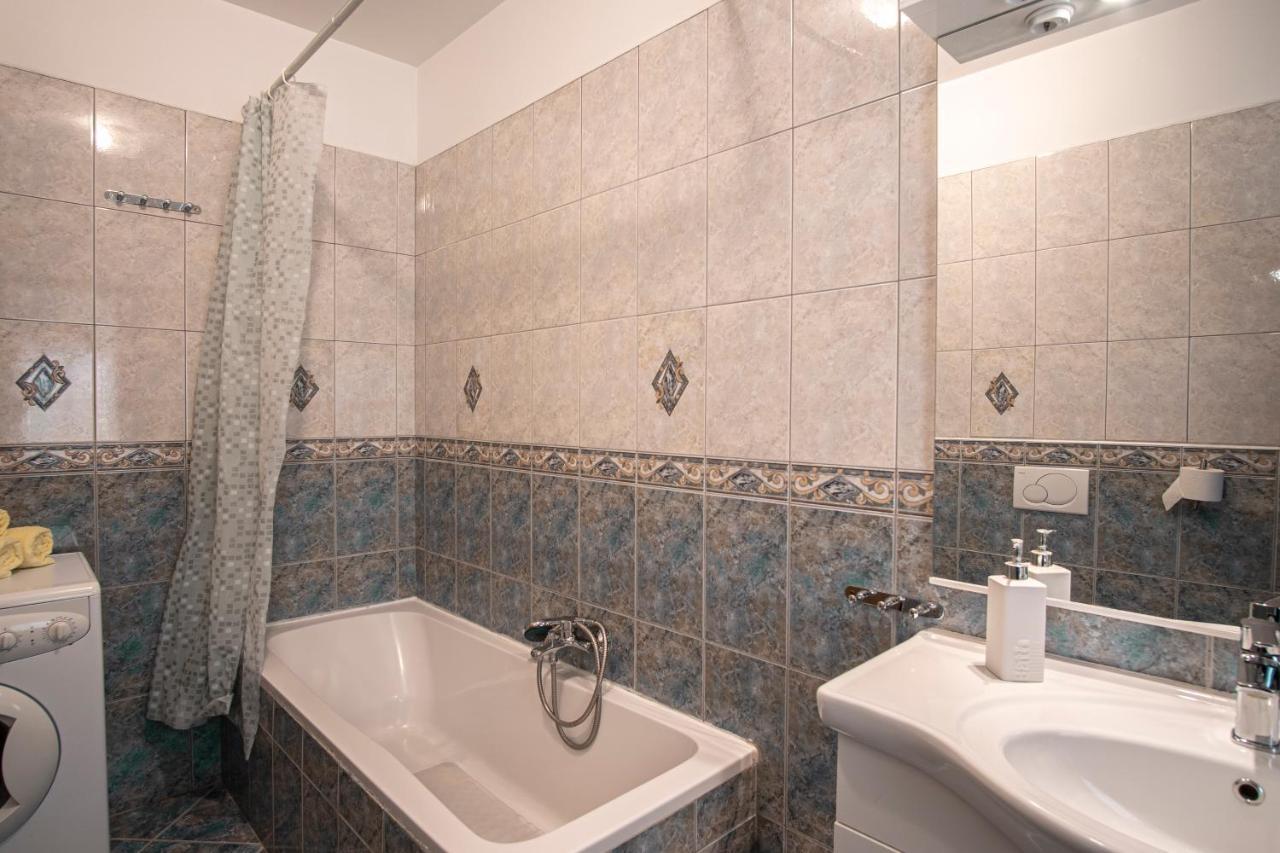 Apartman Luka Fažana Kültér fotó